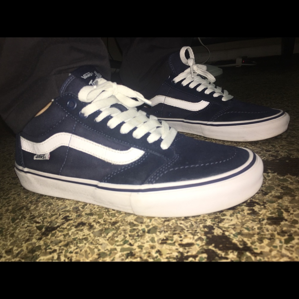 Vans: Pro Series - Trujillo SG. 9/10 cond.
